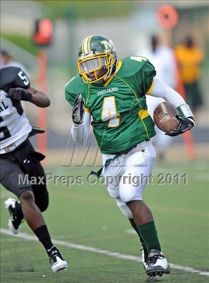 Thumbnail 3 in Madison vs. Central (Florida vs. Texas Football Showcase) photogallery.