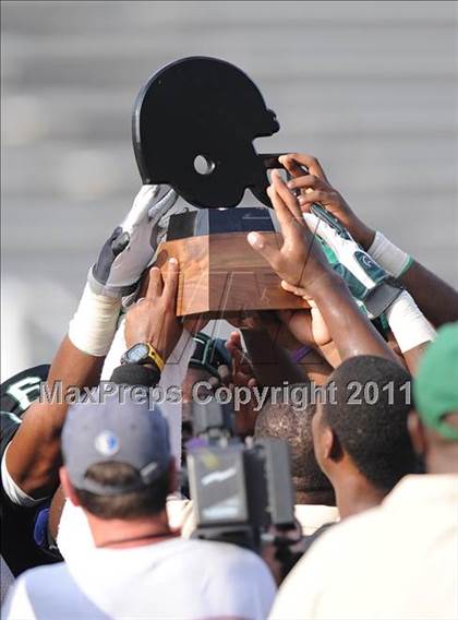 Thumbnail 3 in Madison vs. Central (Florida vs. Texas Football Showcase) photogallery.