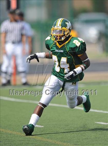Thumbnail 2 in Madison vs. Central (Florida vs. Texas Football Showcase) photogallery.
