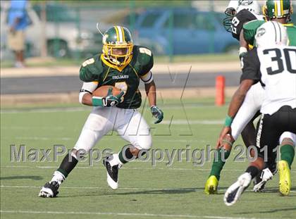 Thumbnail 1 in Madison vs. Central (Florida vs. Texas Football Showcase) photogallery.