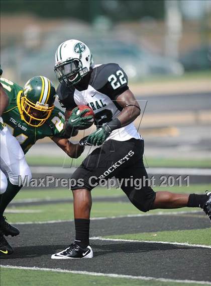Thumbnail 3 in Madison vs. Central (Florida vs. Texas Football Showcase) photogallery.