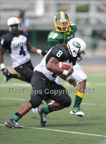 Thumbnail 2 in Madison vs. Central (Florida vs. Texas Football Showcase) photogallery.
