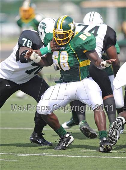 Thumbnail 3 in Madison vs. Central (Florida vs. Texas Football Showcase) photogallery.