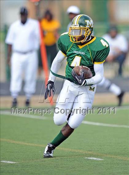 Thumbnail 1 in Madison vs. Central (Florida vs. Texas Football Showcase) photogallery.