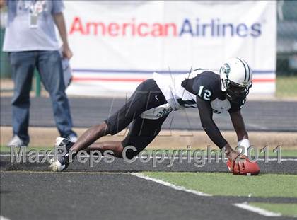 Thumbnail 2 in Madison vs. Central (Florida vs. Texas Football Showcase) photogallery.