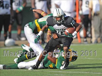 Thumbnail 1 in Madison vs. Central (Florida vs. Texas Football Showcase) photogallery.