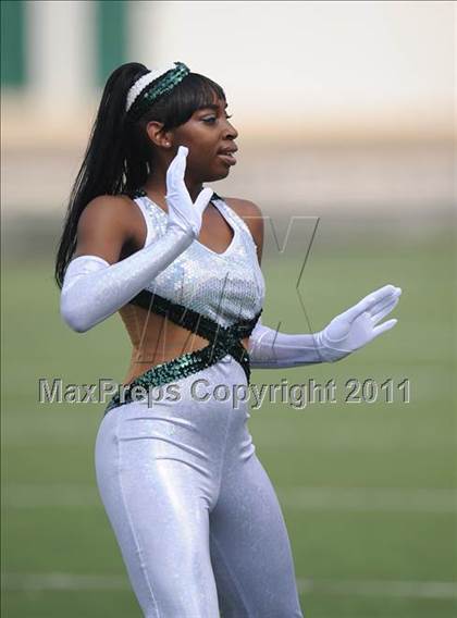 Thumbnail 3 in Madison vs. Central (Florida vs. Texas Football Showcase) photogallery.
