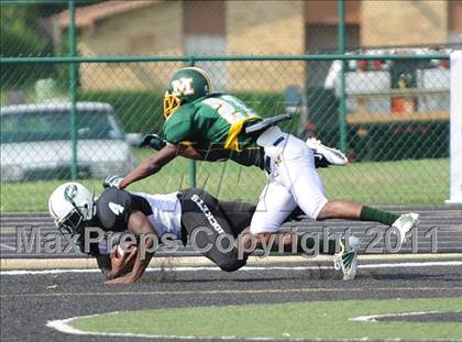 Thumbnail 2 in Madison vs. Central (Florida vs. Texas Football Showcase) photogallery.