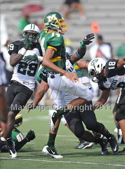 Thumbnail 3 in Madison vs. Central (Florida vs. Texas Football Showcase) photogallery.