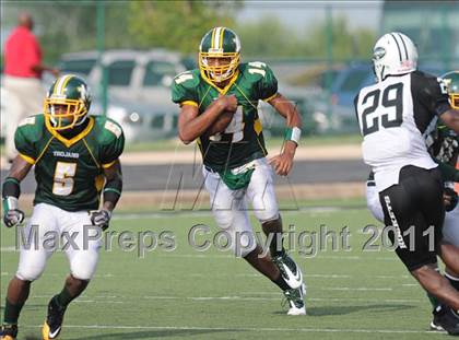 Thumbnail 3 in Madison vs. Central (Florida vs. Texas Football Showcase) photogallery.