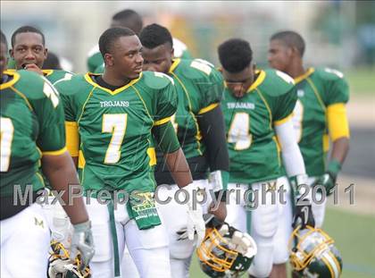 Thumbnail 2 in Madison vs. Central (Florida vs. Texas Football Showcase) photogallery.