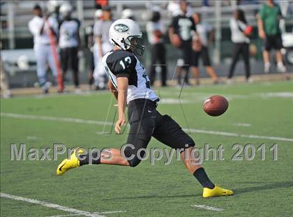Thumbnail 1 in Madison vs. Central (Florida vs. Texas Football Showcase) photogallery.