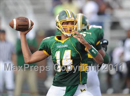 Thumbnail 2 in Madison vs. Central (Florida vs. Texas Football Showcase) photogallery.