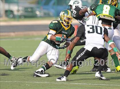 Thumbnail 2 in Madison vs. Central (Florida vs. Texas Football Showcase) photogallery.