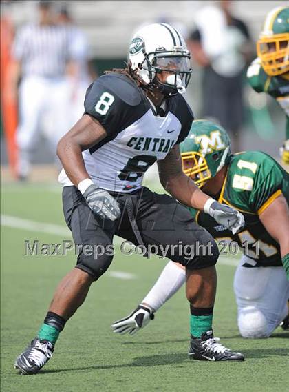 Thumbnail 2 in Madison vs. Central (Florida vs. Texas Football Showcase) photogallery.