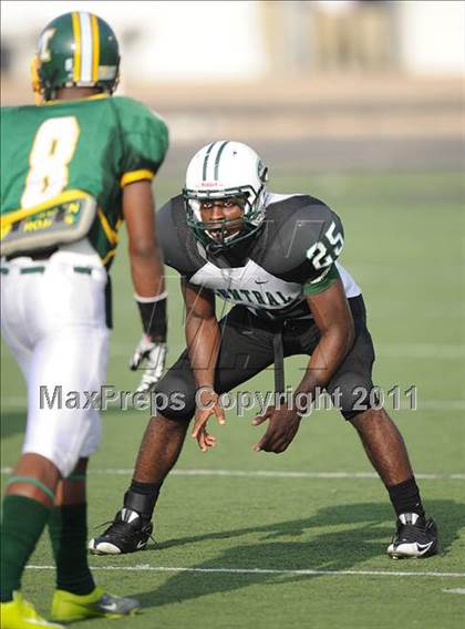Thumbnail 2 in Madison vs. Central (Florida vs. Texas Football Showcase) photogallery.