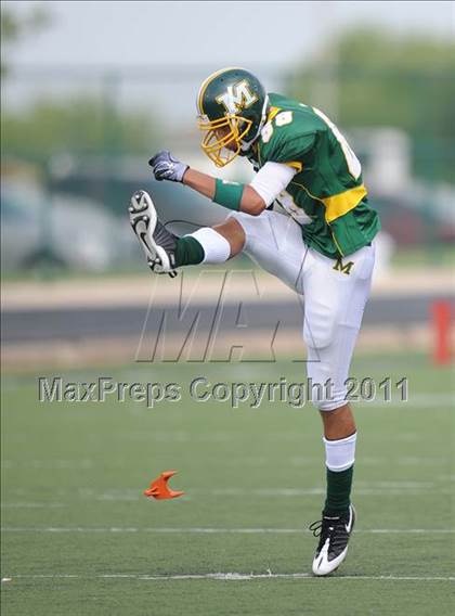 Thumbnail 1 in Madison vs. Central (Florida vs. Texas Football Showcase) photogallery.