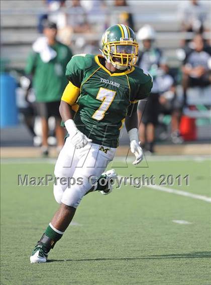 Thumbnail 1 in Madison vs. Central (Florida vs. Texas Football Showcase) photogallery.