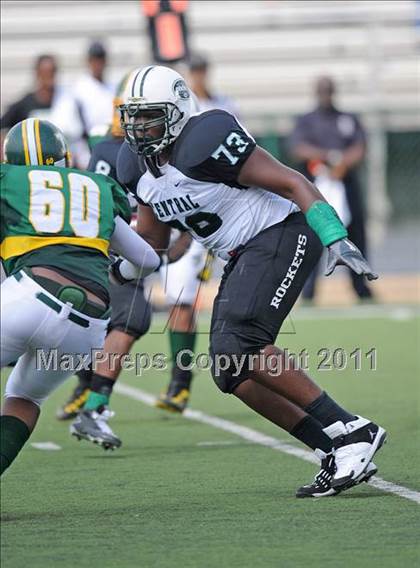 Thumbnail 3 in Madison vs. Central (Florida vs. Texas Football Showcase) photogallery.