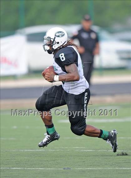 Thumbnail 3 in Madison vs. Central (Florida vs. Texas Football Showcase) photogallery.