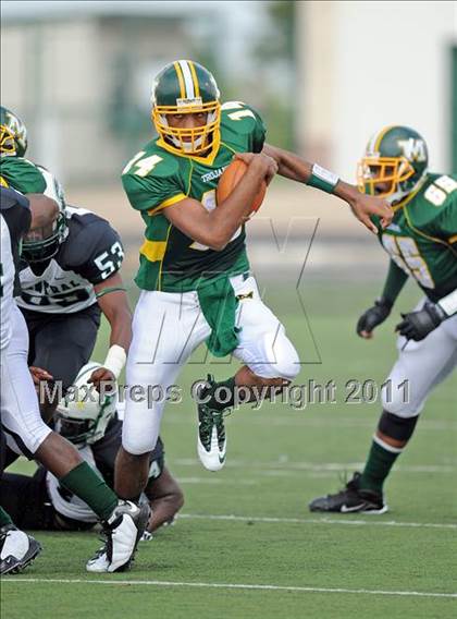Thumbnail 1 in Madison vs. Central (Florida vs. Texas Football Showcase) photogallery.