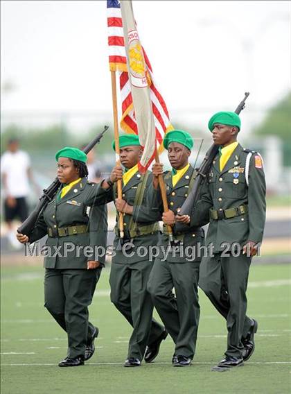 Thumbnail 3 in Madison vs. Central (Florida vs. Texas Football Showcase) photogallery.