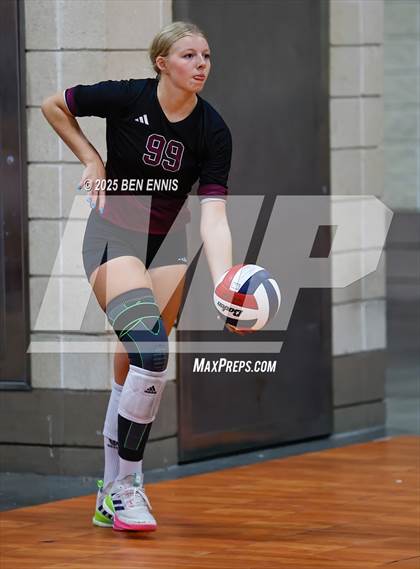 Thumbnail 3 in Assumption vs. St. Henry (Showdown at the Sunsphere) photogallery.