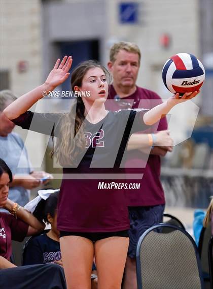 Thumbnail 2 in Assumption vs. St. Henry (Showdown at the Sunsphere) photogallery.