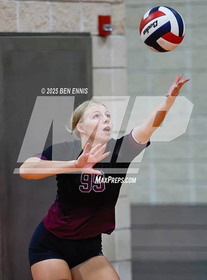 Thumbnail 2 in Assumption vs. St. Henry (Showdown at the Sunsphere) photogallery.