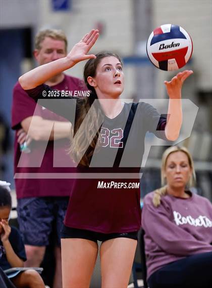 Thumbnail 1 in Assumption vs. St. Henry (Showdown at the Sunsphere) photogallery.