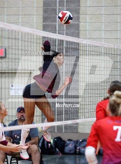 Thumbnail 3 in Assumption vs. St. Henry (Showdown at the Sunsphere) photogallery.