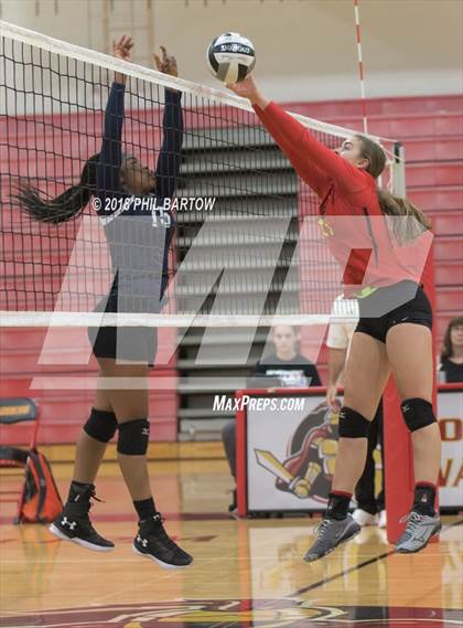 Thumbnail 3 in Centennial vs. Worthington Christian (Warrior Invitational) photogallery.