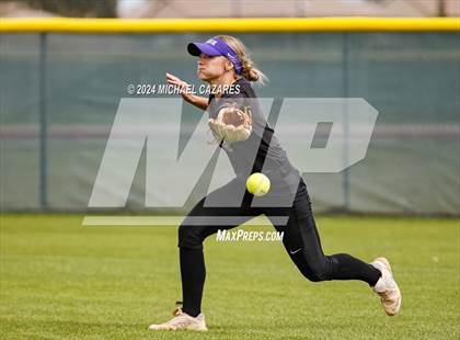Thumbnail 2 in Queen Creek @ Arizona College Prep (Hamilton Invitational) photogallery.