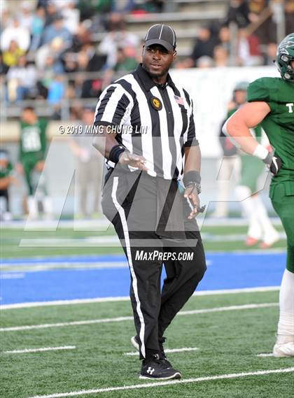 Thumbnail 3 in McClymonds vs. Pacifica (CIF State D2A Final) photogallery.