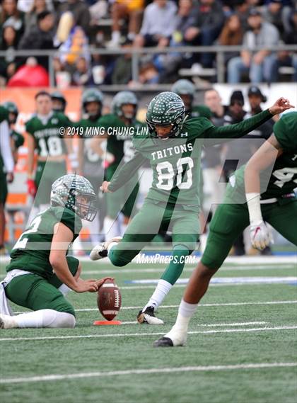 Thumbnail 3 in McClymonds vs. Pacifica (CIF State D2A Final) photogallery.