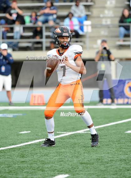 Thumbnail 2 in McClymonds vs. Pacifica (CIF State D2A Final) photogallery.