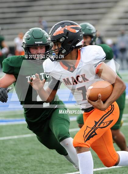 Thumbnail 3 in McClymonds vs. Pacifica (CIF State D2A Final) photogallery.
