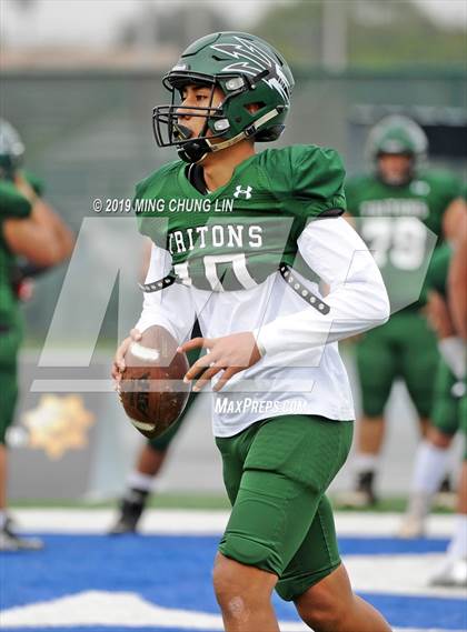 Thumbnail 3 in McClymonds vs. Pacifica (CIF State D2A Final) photogallery.
