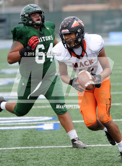 Thumbnail 3 in McClymonds vs. Pacifica (CIF State D2A Final) photogallery.