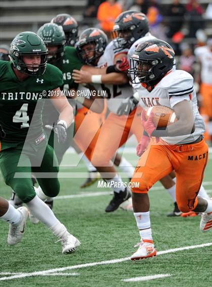Thumbnail 2 in McClymonds vs. Pacifica (CIF State D2A Final) photogallery.