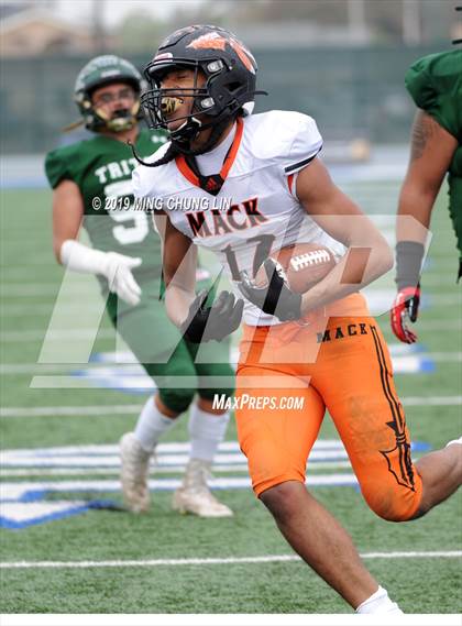 Thumbnail 3 in McClymonds vs. Pacifica (CIF State D2A Final) photogallery.