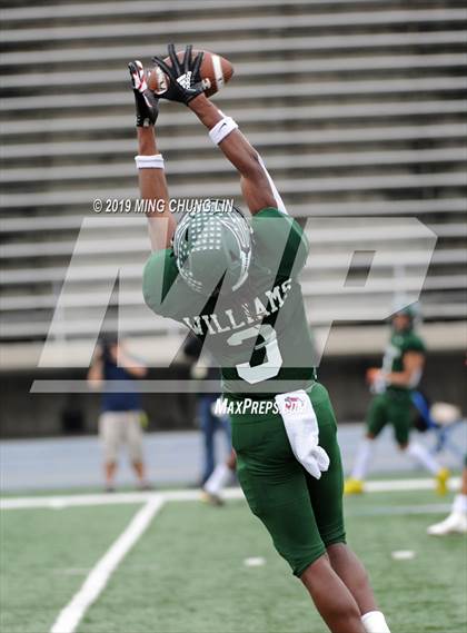Thumbnail 3 in McClymonds vs. Pacifica (CIF State D2A Final) photogallery.