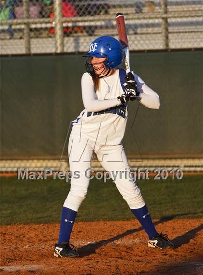 Thumbnail 3 in Nolan Catholic vs. Summit photogallery.
