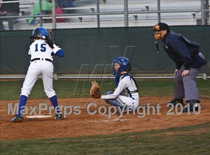 Thumbnail 3 in Nolan Catholic vs. Summit photogallery.