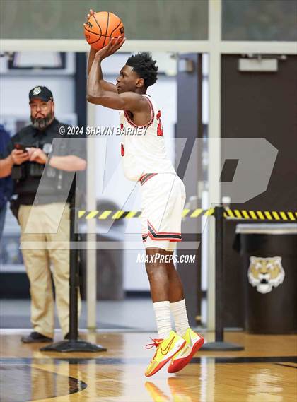 Thumbnail 2 in Irvington Preparatory Academy vs. Park Tudor (IHSAA 2A Regional 21 Championship) photogallery.