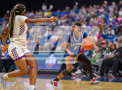 Thumbnail 1 in Lincoln vs. La Vega (UIL 4A Basketball Semifinal) photogallery.