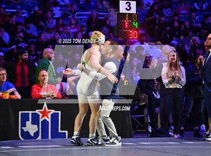 Thumbnail 1 in UIL Wrestling 6A Finals (106 lb - 150 lb) photogallery.