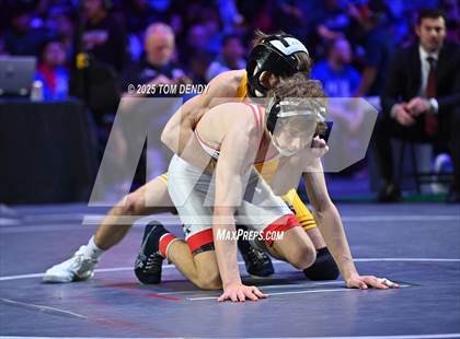 Thumbnail 3 in UIL Wrestling 6A Finals (106 lb - 150 lb) photogallery.
