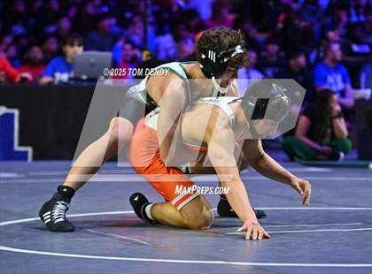 Thumbnail 3 in UIL Wrestling 6A Finals (106 lb - 150 lb) photogallery.