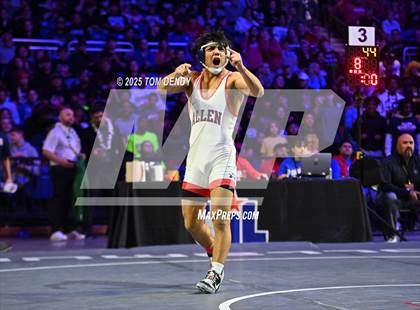 Thumbnail 2 in UIL Wrestling 6A Finals (106 lb - 150 lb) photogallery.